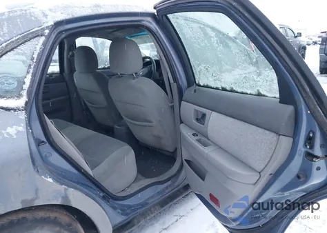 2000 Ford Taurus Se z USA, uszkodzony, nr VIN 1FAFP5324YG171827